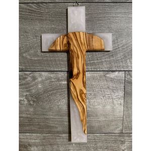 Cruz de Madera y Resina Tallada a Mano para la Oración Cristiana Diaria, Símbolo Religioso Elegante - Product Image 6
