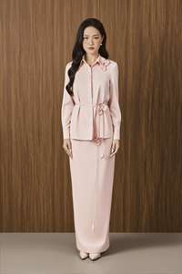 Jupe longue en soie douce classique taille haute élégante pour femme de bureau, style vietnamien tissé, couleur OCRE IVORY SHADOW - KV70 - Product Image 5