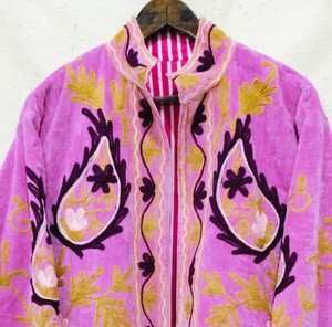 Veste en velours Suzani bohème à motif animalier, respirante, écologique, faite à la main, brodée, en coton de haute qualité, couleur personnalisable - Product Image 3