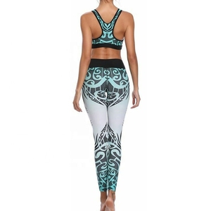 Conjunto de leggings y sujetador deportivo para mujer, con diseño de tiras cruzadas y espalda cruzada, soporte medio, transpirable, que absorbe el sudor, ropa deportiva para yoga. - Product Image 4