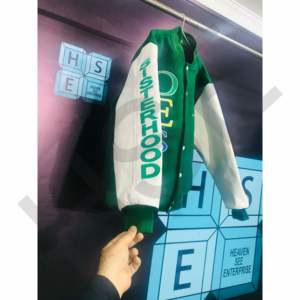 Chaqueta Universitaria Personalizada Verde y Blanca – Estilo Universitario Bordado de Primera Calidad - Product Image 6