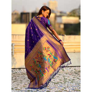 Sari de soirée Elite Weaves Violet Peacock Paithani Zari tissé 650g - Product Image 4