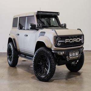 Listo para Enviar: Ford Bronco Big Bend 4X4 4WD 2025, Equipamiento Completo, Título Limpio, Vehículo Usado - Product Image 1