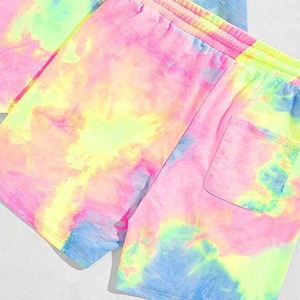 T-shirt et short tie-dye personnalisés, nouvelle tendance, 100% coton, design très tendance, pour un look décontracté ou streetwear, unisexe. - Product Image 3