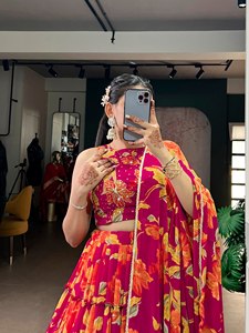 Trending Reversible Stretchable Quick Dry Wrinkle Free Marble Floral Printed Women's Party <b>Wedding</b> Lahenga Choli Dupatta All - Product Image 5