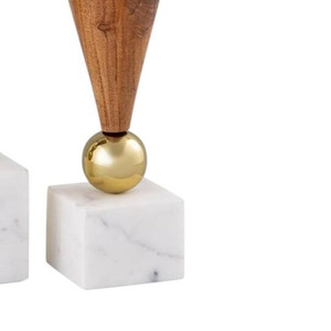 Ensemble de porte-bougies en métal, bois et marbre avec sphères dorées et base cubique blanche pour une décoration intérieure élégante - Product Image 5