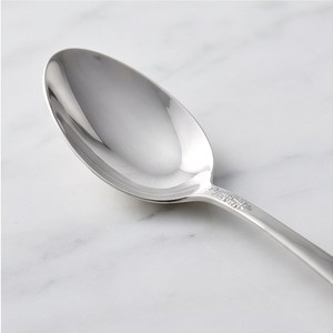 Cuchara de Cena Vintage de Acero Inoxidable con Acabado Pulido Espejo, Juego de Cubiertos con Mango Decorativo Plateado, Perfecto para Uso Diario - Product Image 3