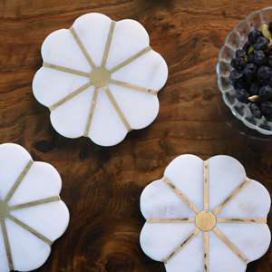 Posavasos de Latón Decorativos, Posavasos Metálicos para Bebidas, Mesa de Comedor, Mesa de Café, Bar en Casa, Regalo Festivo Premium - Product Image 3