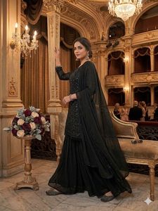 Conjunto de Boda Estilo India-Pakistán: Top de Georgette con Bordado de Lentejuelas y Palazzo con Dupatta de Georgette - Product Image 2