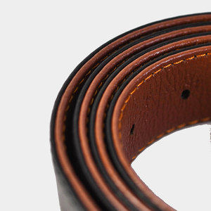 Cinturones de Cuero Vacuno Resistentes para Hombre con Hebilla de Acero - Duraderos, Impermeables y Ligeros para Uso Diario - Product Image 3