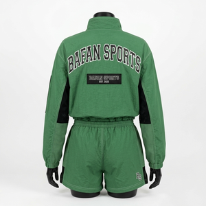 Conjunto corto cortavientos de poliéster y nailon premium para mujer, diseño de paneles en bloques de color, forro suave, logotipo bordado personalizado, talla grande - Product Image 4