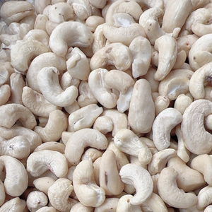 Vente en gros de noix de cajou du Vietnam W180 W320, prix international des noix de cajou, Santigo Cashew Vietnam OEM, ODM - Product Image 1
