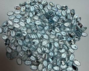 Piedra Preciosa de Aguamarina Natural AAA+++ Corte Esmeralda Ovalado 6x4MM Facetada |   Piedra de Aguamarina Azul Suelta para Joyería y Venta al por Mayor - Product Image 1