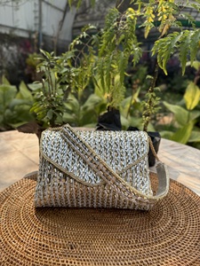Bolso de Mano de Lujo con Adornos Metálicos, Forro de PU, para Mujer, para Fiestas, Bodas y Uso Diario - Product Image 3