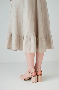Robe midi élégante en lin brodé, manches bouffantes florales et ourlet à volants, col en V artisanal, robe bohème faite à la main - Product Image 4