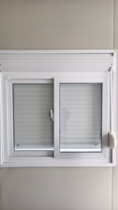 Maison conteneur modulaire portable en acier léger respirant, design moderne, préfabriquée et démontable pour bureaux, salons et chambres à coucher en extérieur - Product Image 6
