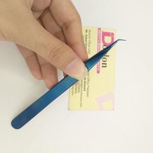 Pinzas para Extensión de Pestañas de Titanio Azul Mate, Sostenibles, con Punta de Plasma Brillante Personalizada, Pinzas para Volumen - Product Image 4