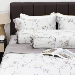 DesignerLuxury Ensemble de literie 4 pièces 100% Polyester Housse de couette de luxe et ensemble de draps Offre Spéciale pour un usage domestique - Product Image 1