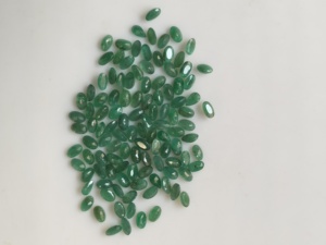 Émeraude naturelle Sakota 5x3MM taille ovale, pierres précieuses de qualité supérieure pour la fabrication de bijoux - Product Image 3