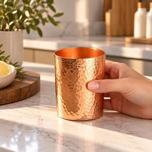 Vaso de Cobre Pulido de Primera Calidad, Ecológico y de Lujo HASAN CRAFT, Vaso Ayurvédico Antimicrobiano Natural para Agua, Taza para Bodas - Product Image 1