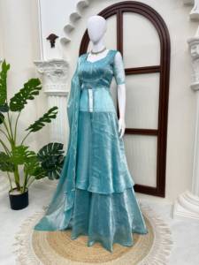 Conjunto de diseñador con top Anarkali con abertura Fandy Crush, pantalón Plazzo y dupatta Fandy Crush, completamente cosido y listo para usar. - Product Image 6