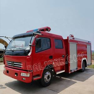 Chine Dongfeng 4000 litres petit <span class=keywords><strong>camion</strong></span> de pompiers 4x2 <span class=keywords><strong>camion</strong></span> de lutte contre l'incendie en mousse tendre à l'eau - Product Image 3