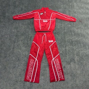 Chaqueta Deportiva de Nailon para Hombre de Alta Calidad al por Mayor, con Bordado Personalizado en el Pecho y la Espalda, Logotipo en las Mangas y Letras Impresas en las Piernas - Product Image 1
