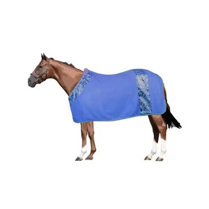 Manta azul de microfibra para caballo con ribete estampado para mayor calidez y comodidad - Product Image 1
