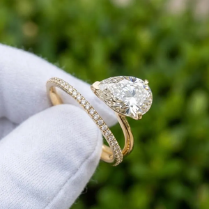 Bague de fiançailles et de mariage pour femme en or avec diamant de laboratoire ovale de 3 carats, sertie de griffes, création exclusive Sparkledge LR-31, certifiée IGI - Product Image 4