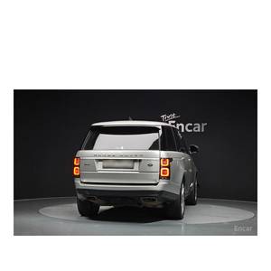 Land Rover Range Rover 4.4 SDV8 AB Diésel, Modelo de Junio de 2020, 158.046 km, Caja de Cambios Automática, Asientos de Cuero, Cámara Trasera, Volante a la Izquierda - Product Image 4