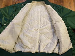 Chaqueta universitaria de satén de béisbol personalizada de alta calidad con logotipo personalizado Ropa de invierno para hombres - Product Image 3