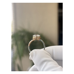 Elegante Anillo Solitario de Dos Tonos con Diamante Redondo de 1.55 Ct Cultivado en Laboratorio, Engaste en Bisel, Joyería Fina Moderna para Mujer, Oro Sólido de 14k - Product Image 5