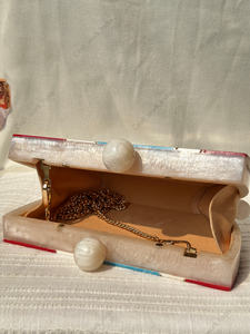 Bolso de mano de resina hecho a mano para mujer, de lujo, con forma de media luna, para fiestas y bodas. - Product Image 6