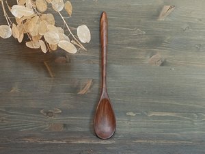 Nouveauté : Cuillère de cuisine universelle en bois d'acacia sculpté à la main, ustensile de cuisine en bois d'Inde - Product Image 2
