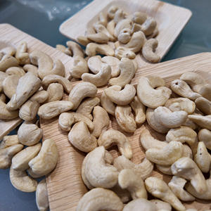 Nueces de Anacardo Blancas Orgánicas USDA/EU W180, Origen Vietnam, Procesadas Naturalmente para la Elaboración de Alimentos Premium y Mercados de Exportación - Product Image 2