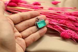 Bague en argent sterling 925 avec tourmaline Paraiba, design vintage, taille émeraude, certifiée IGI, faite à la main pour femmes - Product Image 2