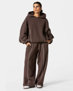 Conjunto Deportivo de 2 Piezas para Mujer, de Alta Calidad, con Capucha, Estilo Oversize, Pantalones Anchos con Ribete en Línea - Product Image 5