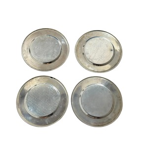 Plato de acero inoxidable con acabado plateado, ideal para la mesa de comedor, base de servir simple y duradera para uso diario, procedente de la India. - Product Image 2