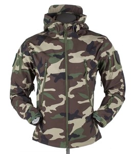 Veste Softshell à Capuche Camouflage Homme Multi-Poches Doublée Polaire Coupe-Vent pour Extérieur Motifs Forêt Désert Multicam Personnalisable OEM - Product Image 3