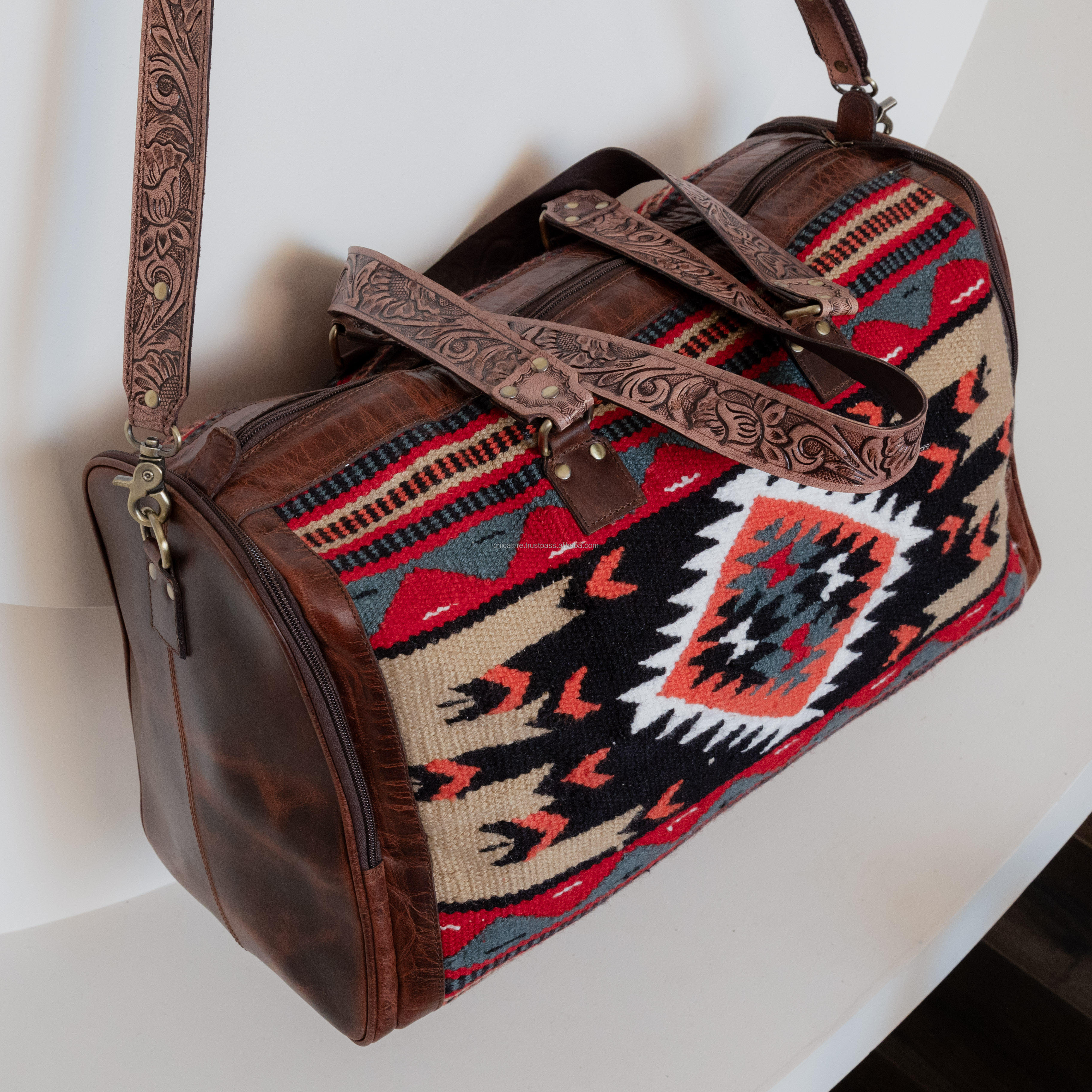 สีน้ำตาล