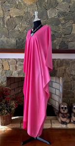 Robe caftan en rayonne rose unie teinte à la main, grande taille, coupe décontractée et fluide, vêtements de détente pour femmes - Product Image 2