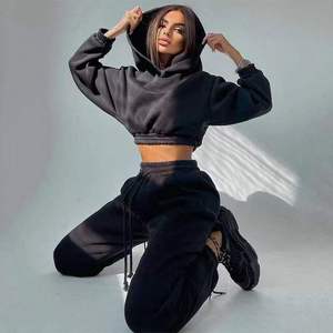 ชุดวอร์มคุณภาพสูงผลิตโดย Crop High ผู้ผลิตโดยตรงจากโรงงาน ชุดออกกำลังกายทรงโอเวอร์ไซส์สำหรับผู้ชาย ชุดวอร์มขาบาน รับสั่งทำตามแบบ - Product Image 2