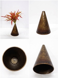 Vantage Iron Brass Antique Flower <b>Vase</b> with <b>Unique</b> Colors American Style Fancy Simple Table Top Hot Sale Home Decor Flower <b>Vase</b> - Product Image 4