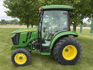 Tractor Compacto de Servicio Pesado 2026 3039R Z222672 de Alto Rendimiento para Suministro a Granel - Product Image 5