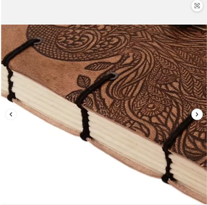 Carnet de croquis vintage en cuir motif paon – Journal esthétique sur le thème de la nature avec reliure cousue, papier fait main non ligné pour artistes - Product Image 2