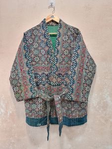 Chaqueta de Algodón con Parches Kantha Tejidos a Mano |   Kimono Acolchado Transpirable de Invierno con Cinturón |   Sostenible - Product Image 6
