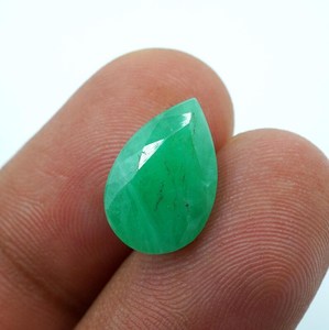 Esmeralda Natural Facetada de Corte Pera, 5.40 Quilates, Verde Brasileño, HAYAAT GEMS N-37, 14.5x9.5x6.5mm, para Joyería - Product Image 5