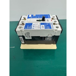 Disjoncteur Eaton WESTINGHOUSE FDB3125 à boîtier moulé, d'occasion, pièces d'équipement semi-conducteur d'époque - Product Image 6