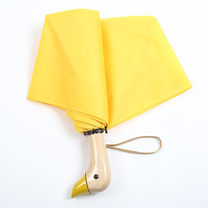 Nuevo Paraguas Publicitario con Logotipo de Pato Amarillo, Plegable Automático de Tres Secciones, 8 Varillas de Poliéster, Mango de Madera, Ideal para Viajes - Product Image 3