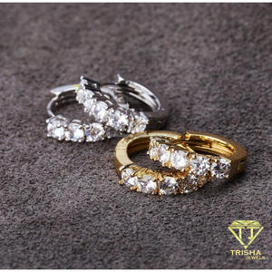 Pendientes de aro de diamantes cultivados en laboratorio de primera calidad en plata de ley 925 con diseño de piedra redonda para compradores mayoristas - Product Image 2